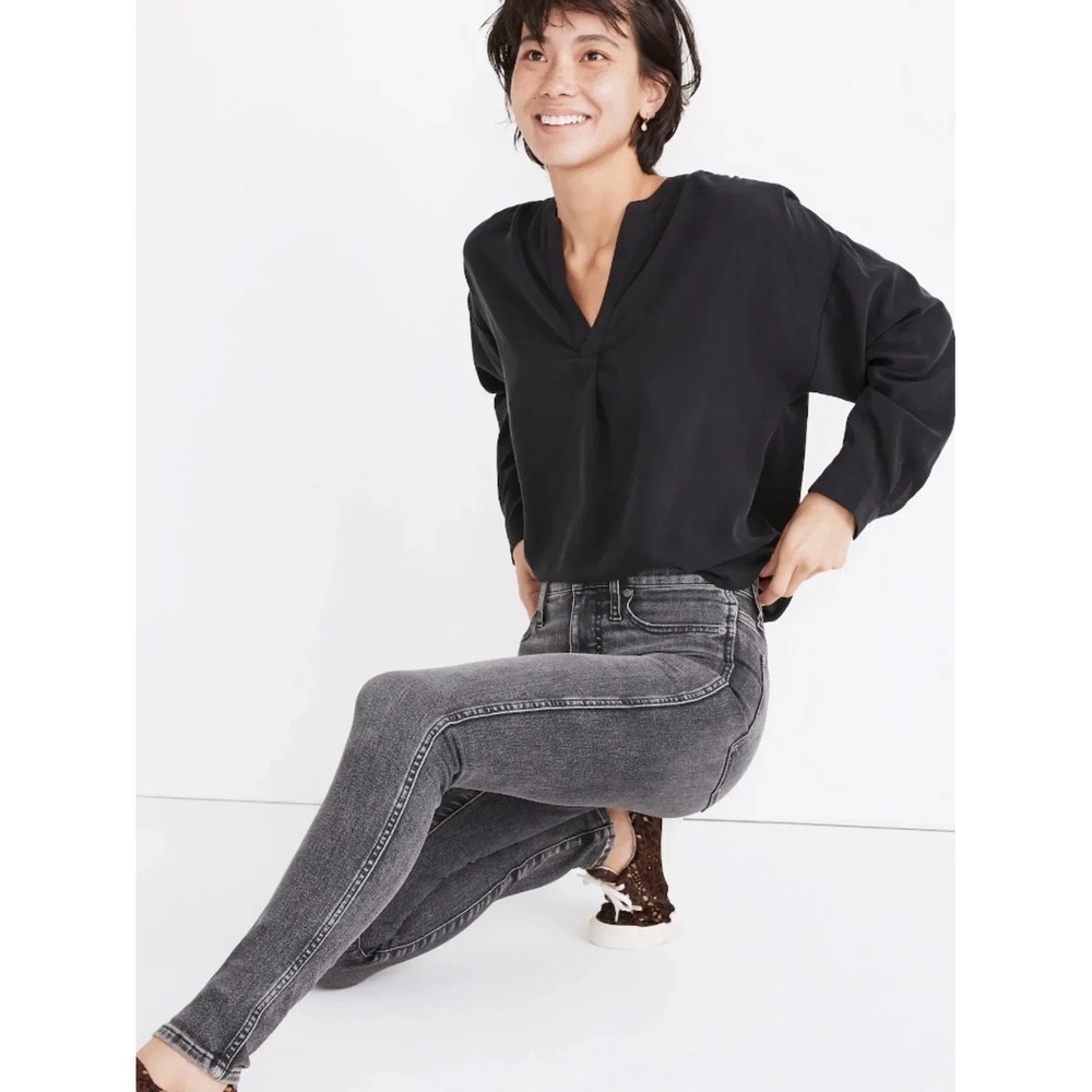 Madewell High Rise Skinny Jeans in Faded Black | Size 26 Petite - Picture 2 of 14